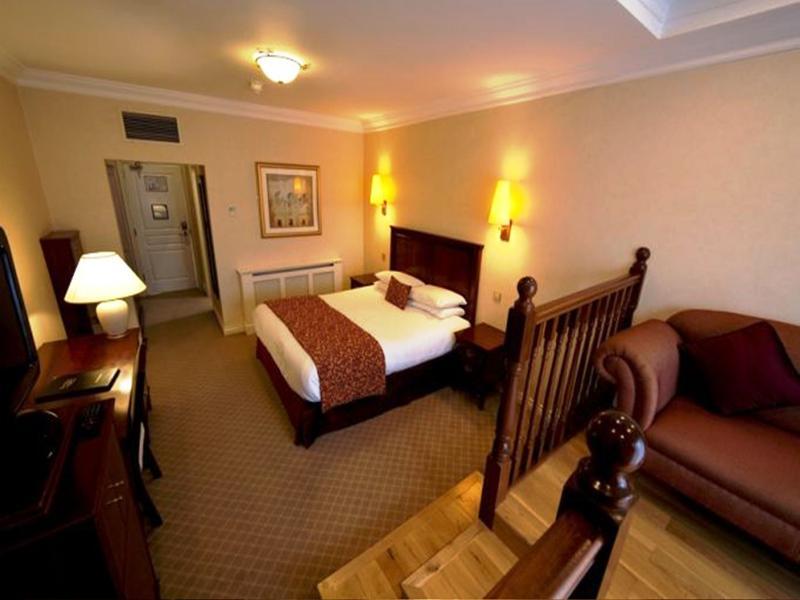 Court Yard Hotel Лейксліп Екстер'єр фото